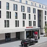 Intercityhotel מלון 4*