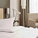 ホテル Intercityhotel 4*