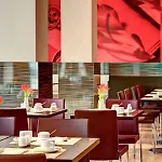 ホテル Intercityhotel