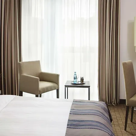 Intercityhotel 4*