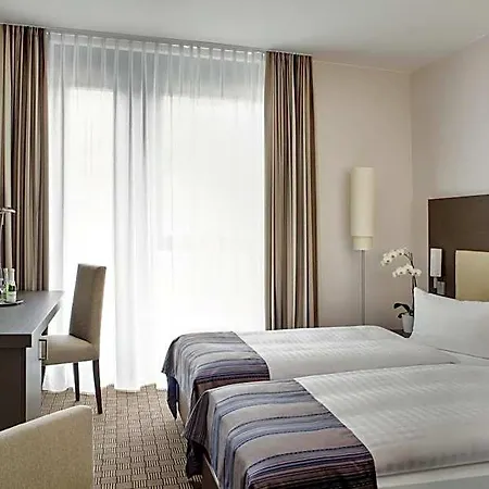 Intercityhotel Hotel 4*