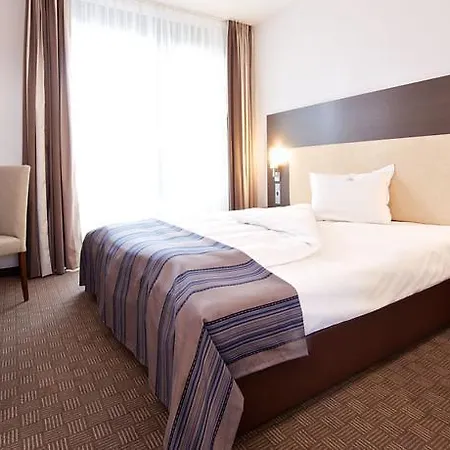 Intercityhotel Hotel 4*