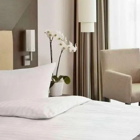 Hotel Intercityhotel 4*