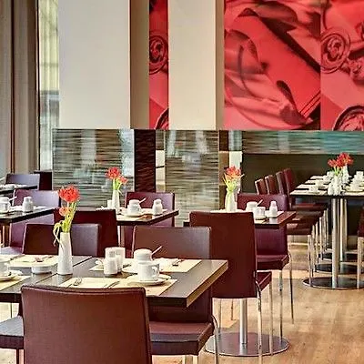 Intercityhotel 4*