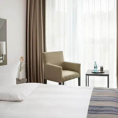 Intercityhotel 4*
