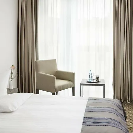Intercityhotel 4*