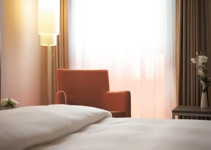 Отель Intercityhotel 4*