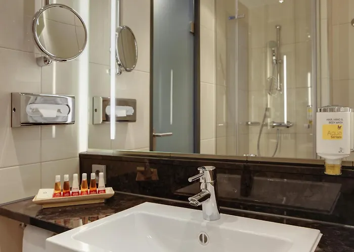 Intercityhotel Отель